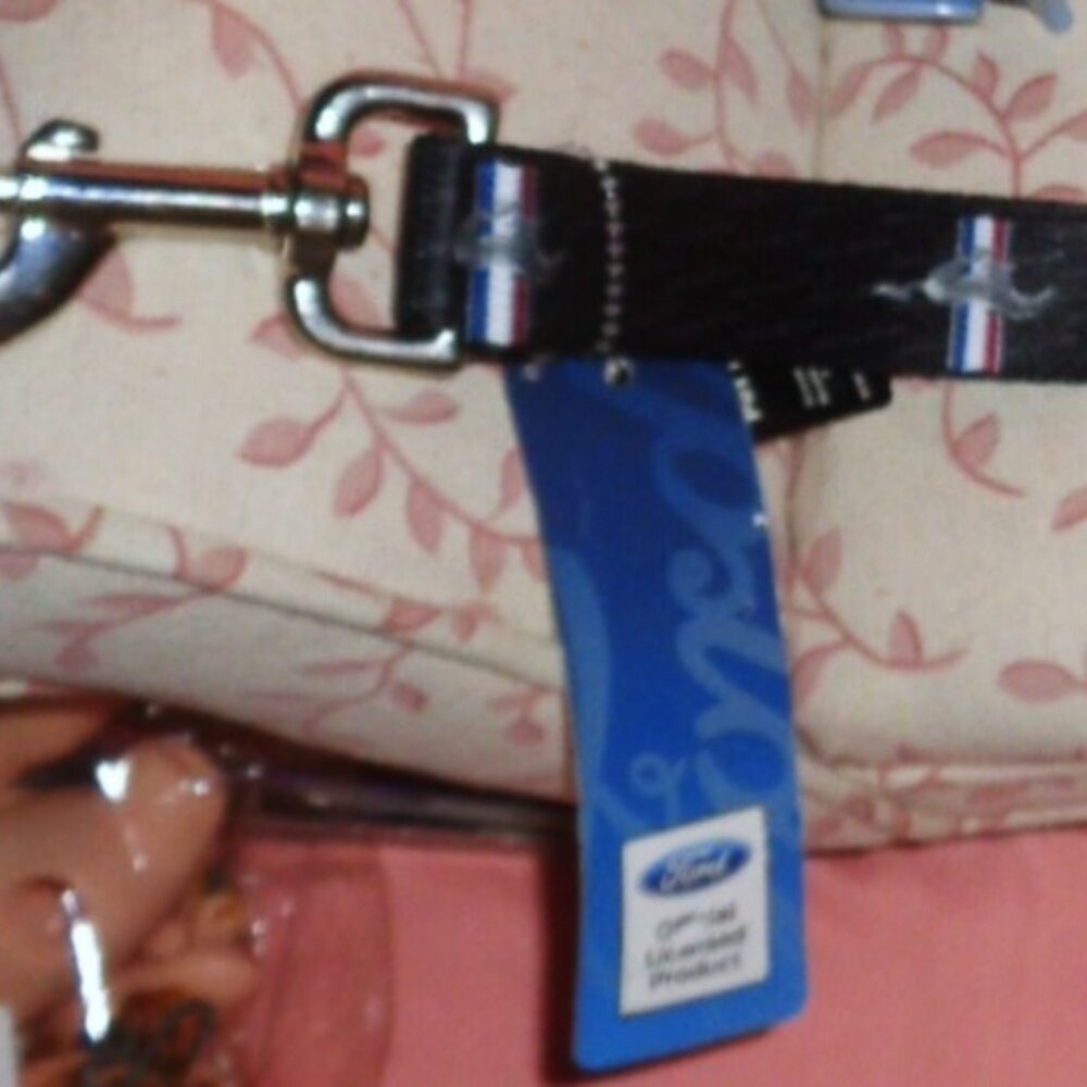 SOLD!!!   SOLD!!!   NEW 48inch DOG LEASH WITH RUNNING MUSTANGS BY FORD-